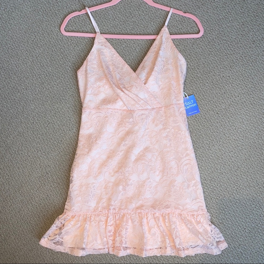 NWT Blush Ruffle Bottom Lace Dress - Picture 2 of 6